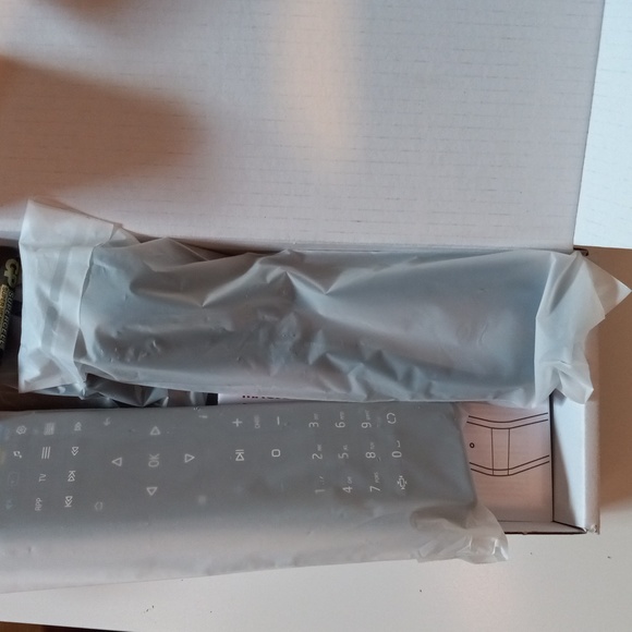 2022 Latest Genuine Mag 522 W3 v2 4K HDR, Built-in Dual Band 4G/5G 2T2R ac WiFi, - Picture 5 of 6